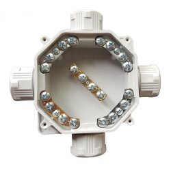 Puszka hermetyczna F11 z zaciskiem - IP67